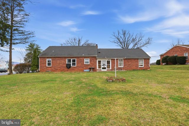 3570 CARLISLE RD, Dover, PA 17315