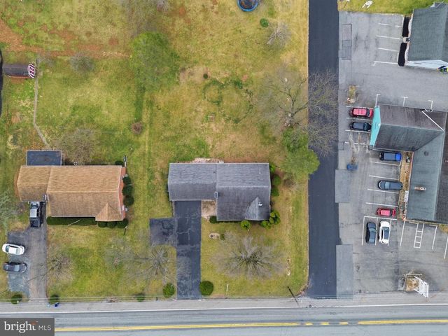 3570 CARLISLE RD, Dover, PA 17315