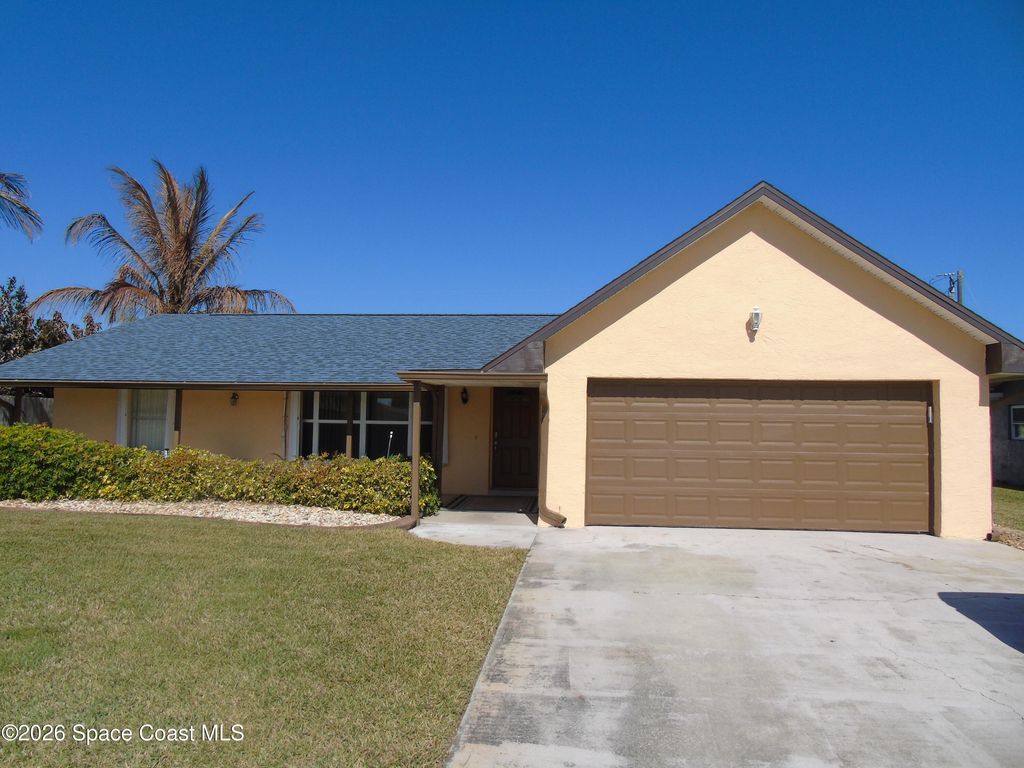 450 Roosevelt Avenue, Satellite Beach, FL 32937