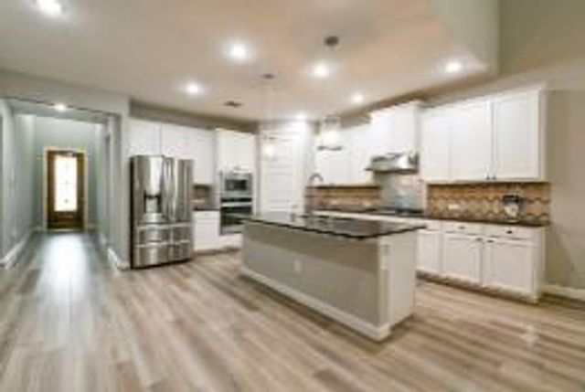2034 Woodland Pine Court, Conroe, TX 77384