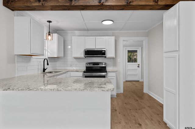 402 W Pine, Overton, TX 75684