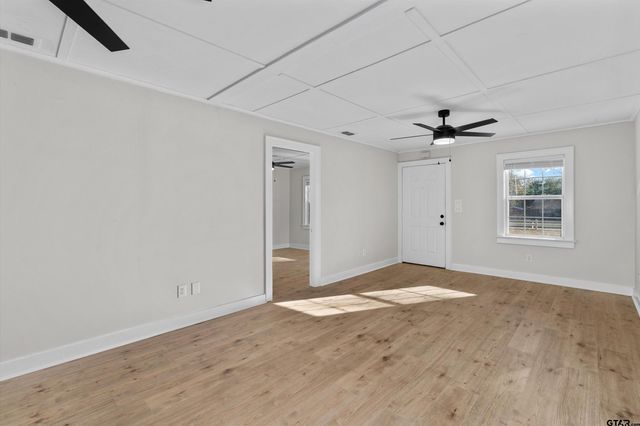 402 W Pine, Overton, TX 75684