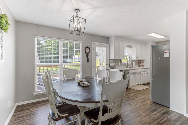 266 Crooked Tree Drive, Inman, SC 29349