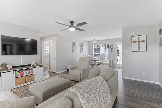 266 Crooked Tree Drive, Inman, SC 29349