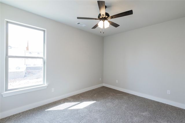808 W Kelley Ann Street, Siloam Springs, AR 72761
