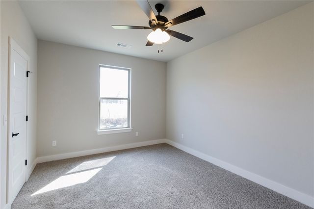 808 W Kelley Ann Street, Siloam Springs, AR 72761