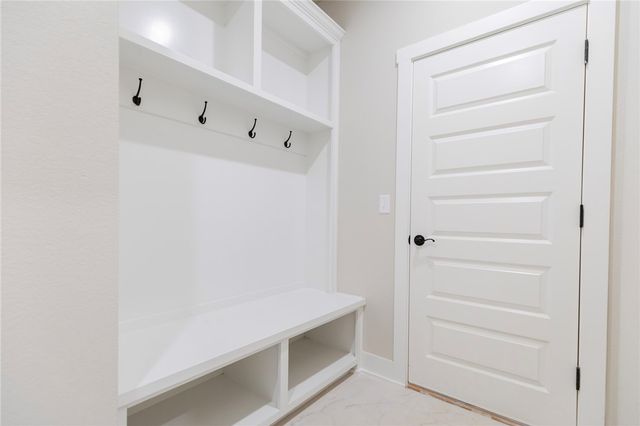 808 W Kelley Ann Street, Siloam Springs, AR 72761