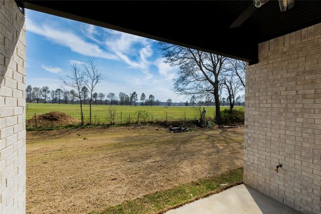 808 W Kelley Ann Street, Siloam Springs, AR 72761