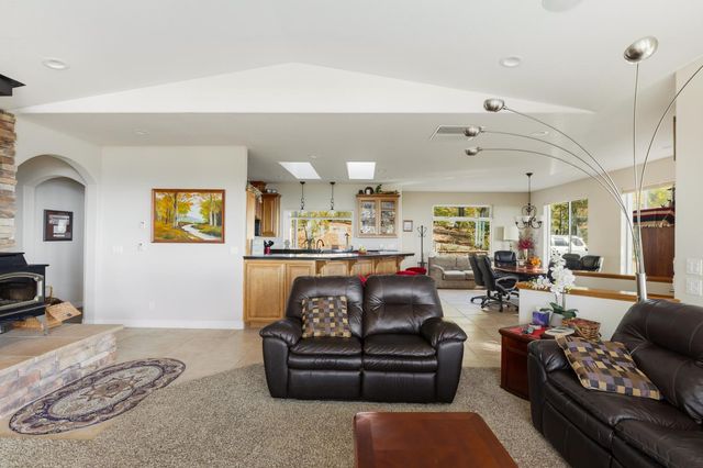 14990 Willow Glen Rd, Brownsville, CA 95919