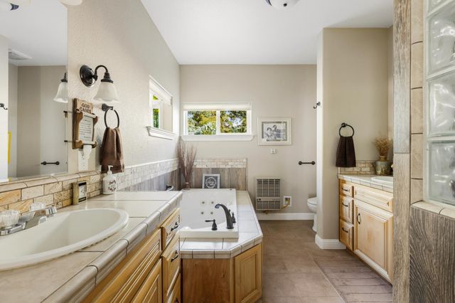 14990 Willow Glen Rd, Brownsville, CA 95919