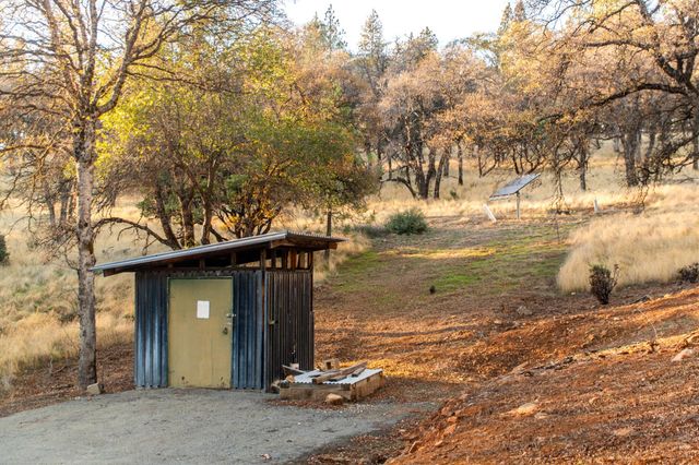 14990 Willow Glen Rd, Brownsville, CA 95919