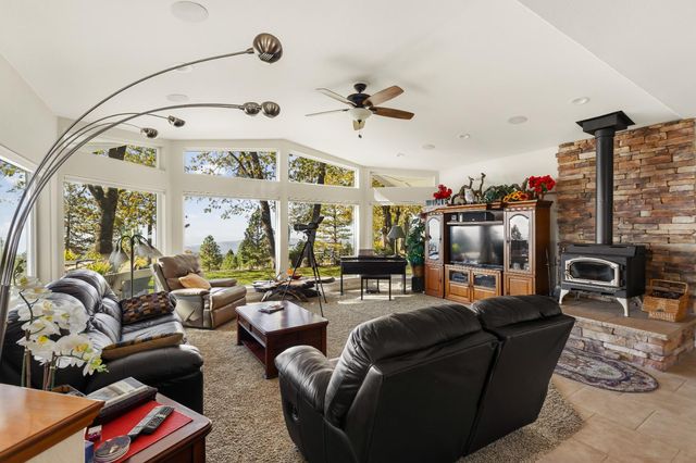 14990 Willow Glen Rd, Brownsville, CA 95919