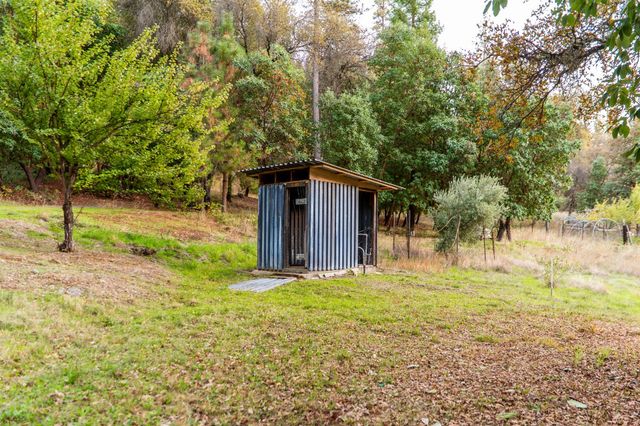 14990 Willow Glen Rd, Brownsville, CA 95919