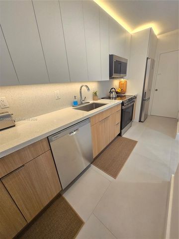 100 Lincoln Road 931, Miami Beach, FL 33139
