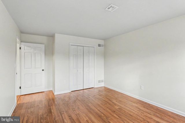 185 WYNTRE BROOKE DR, York, PA 17403