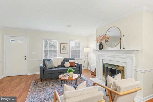 185 WYNTRE BROOKE DR, York, PA 17403