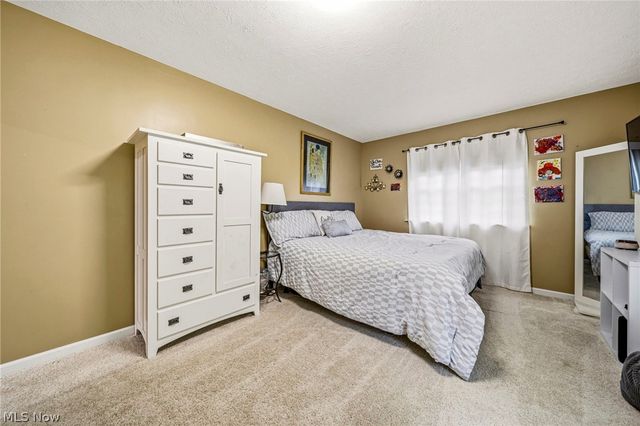 6453 Old Woods Road, Ashtabula, OH 44004