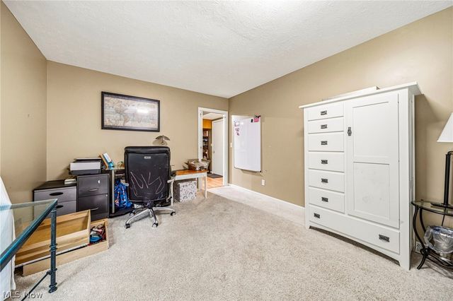6453 Old Woods Road, Ashtabula, OH 44004