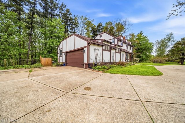 6453 Old Woods Road, Ashtabula, OH 44004