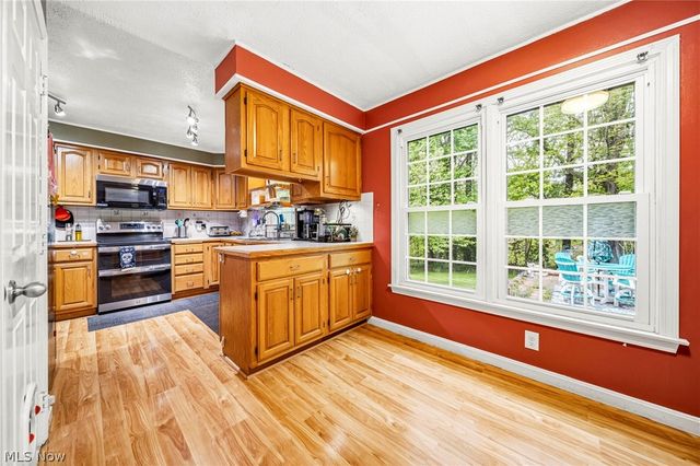 6453 Old Woods Road, Ashtabula, OH 44004