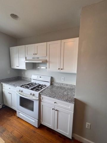 17 Sixth Street 2, Providence, RI 02906