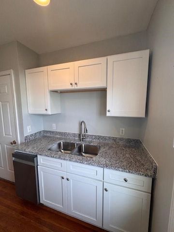 17 Sixth Street 2, Providence, RI 02906