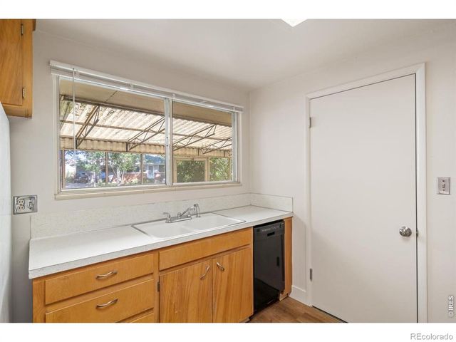 817 Litle Court, Loveland, CO 80537