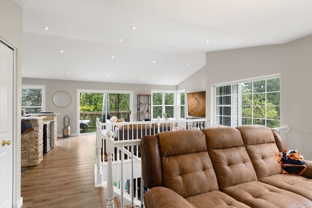 3059 Tangley Oaks Trail, Lisle, IL 60532