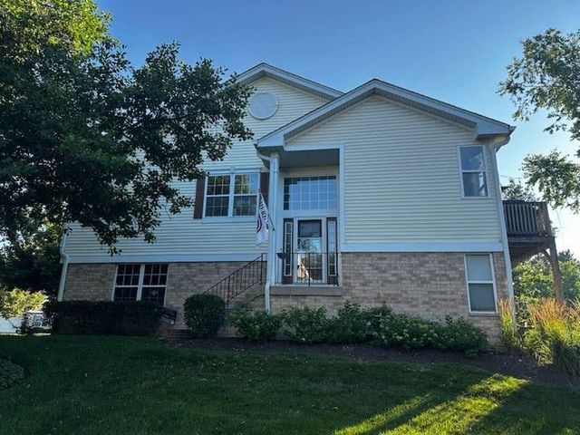 3059 Tangley Oaks Trail, Lisle, IL 60532