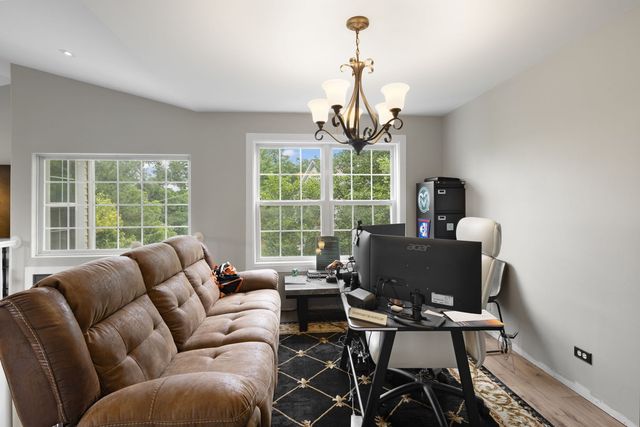 3059 Tangley Oaks Trail, Lisle, IL 60532