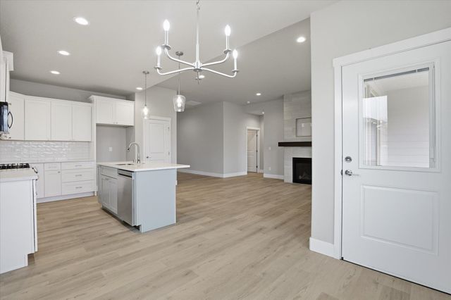 1109 - Unit 20 N Country Club Dr, Deer Park, WA 99006