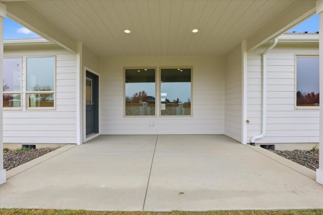 1109 - Unit 20 N Country Club Dr, Deer Park, WA 99006