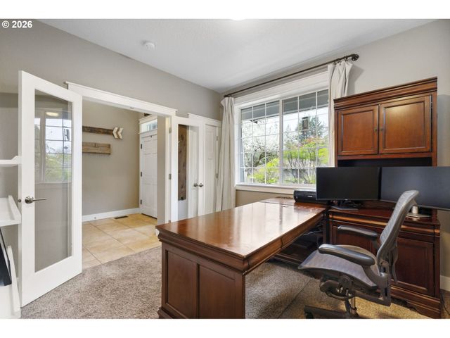 9250 Sw SAGERT St, Tualatin, OR 97062