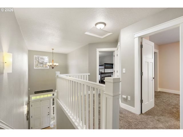 9250 Sw SAGERT St, Tualatin, OR 97062