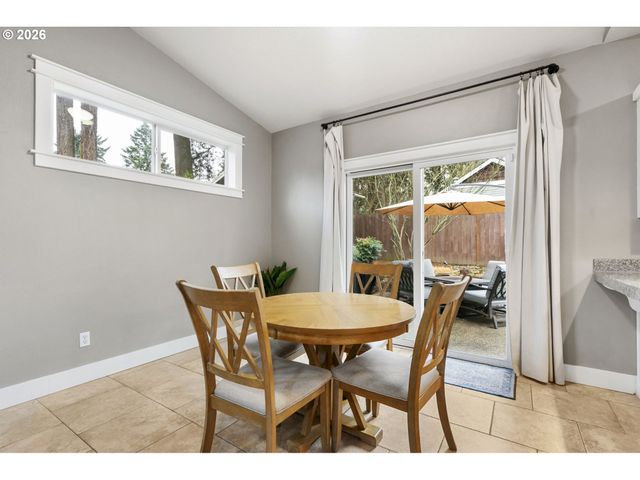 9250 Sw SAGERT St, Tualatin, OR 97062