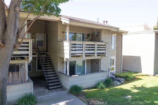 1130 E Alosta B102, Azusa, CA 91702
