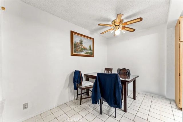 1130 E Alosta B102, Azusa, CA 91702