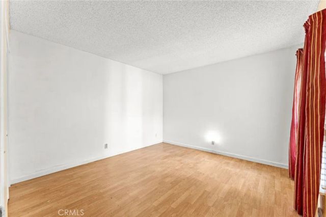 1130 E Alosta B102, Azusa, CA 91702