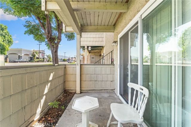 1130 E Alosta B102, Azusa, CA 91702
