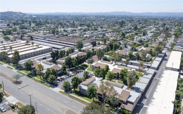 1130 E Alosta B102, Azusa, CA 91702