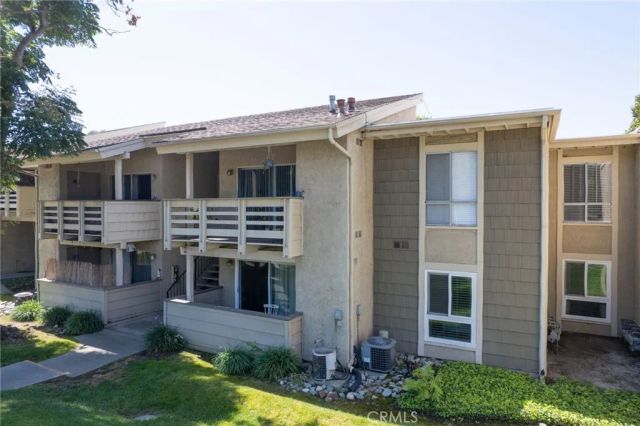 1130 E Alosta B102, Azusa, CA 91702