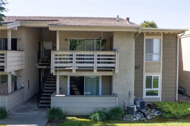 1130 E Alosta B102, Azusa, CA 91702