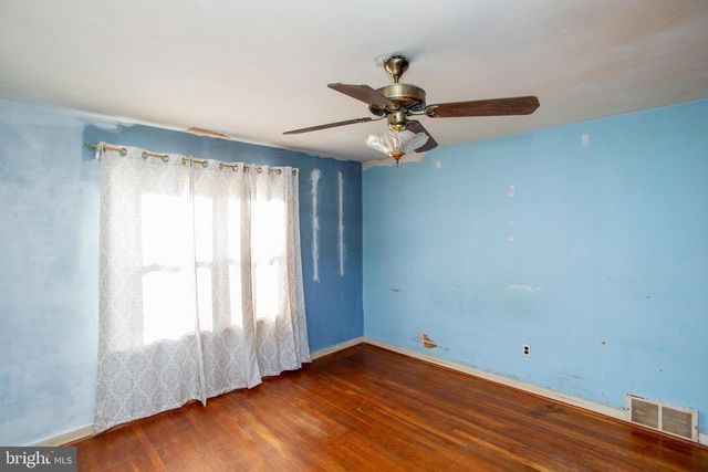 910 GARFIELD AVE, Glenside, PA 19038