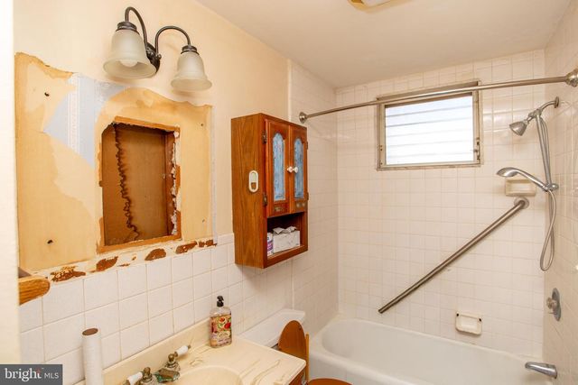 910 GARFIELD AVE, Glenside, PA 19038