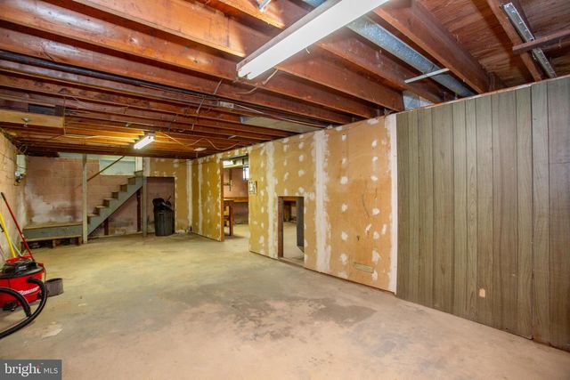 910 GARFIELD AVE, Glenside, PA 19038