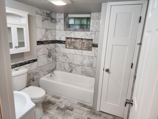 5925 N 75th STREET, Milwaukee, WI 53218