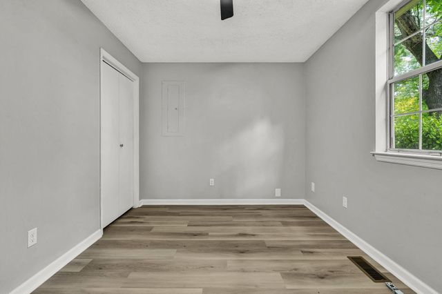 1911 Dupont Street, Hixson, TN 37343