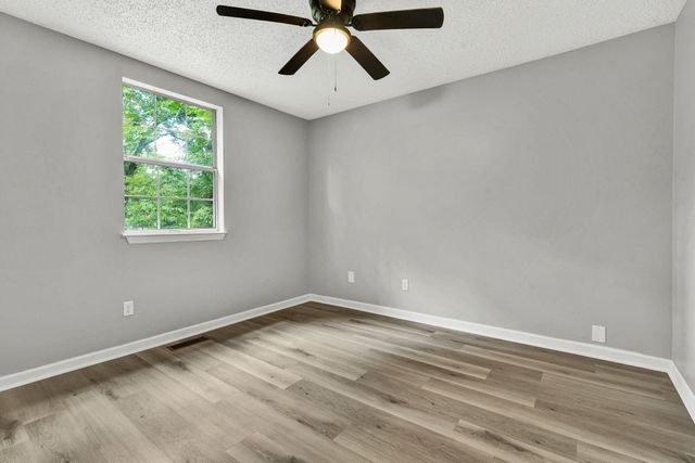 1911 Dupont Street, Hixson, TN 37343