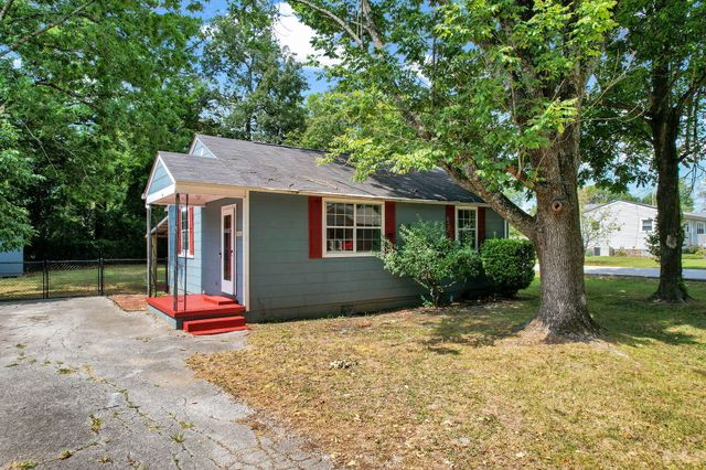1911 Dupont Street, Hixson, TN 37343