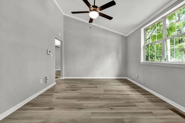 1911 Dupont Street, Hixson, TN 37343
